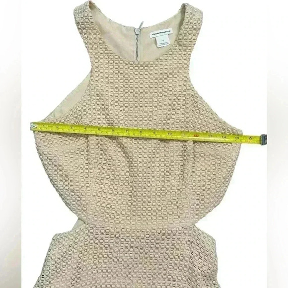 Club Monaco Textured Side Cut Outs Dress Size 4 - Picture 5 of 16